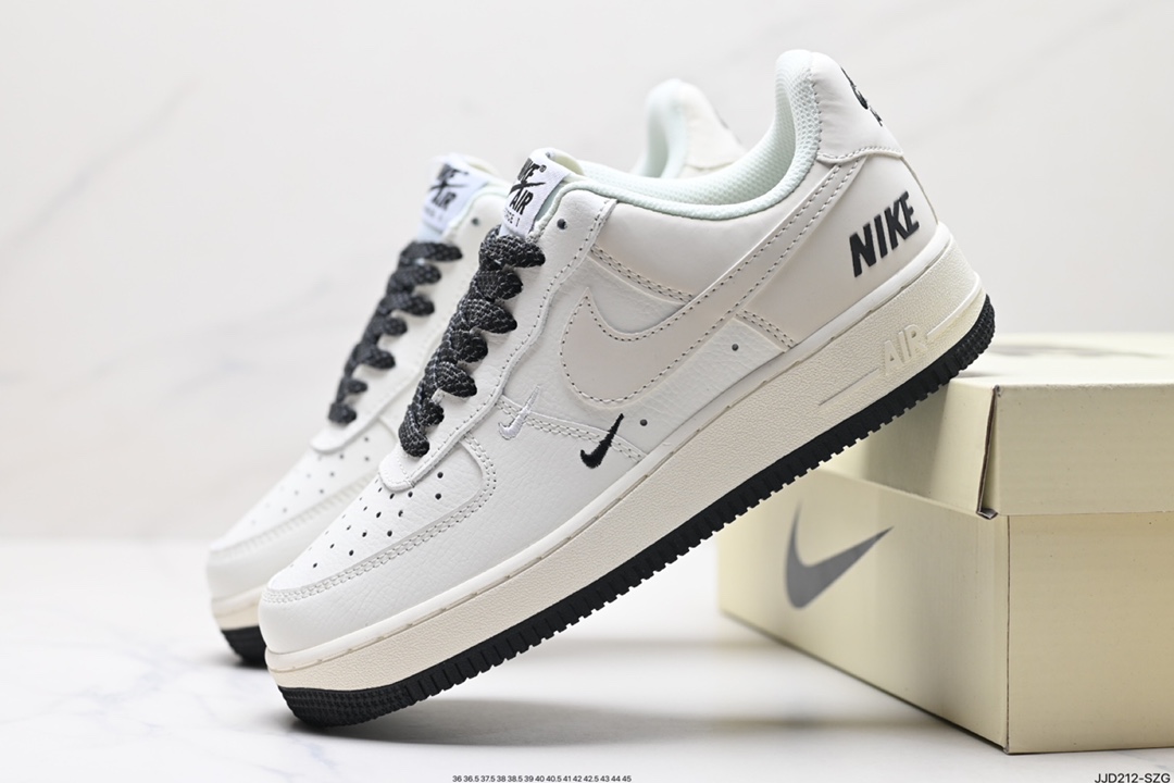 Nike Air Force 1 Shoes